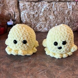 Handmade Bernat Yarn Adorable Yellow Plush Baby Octopus 🐙 Set of 2